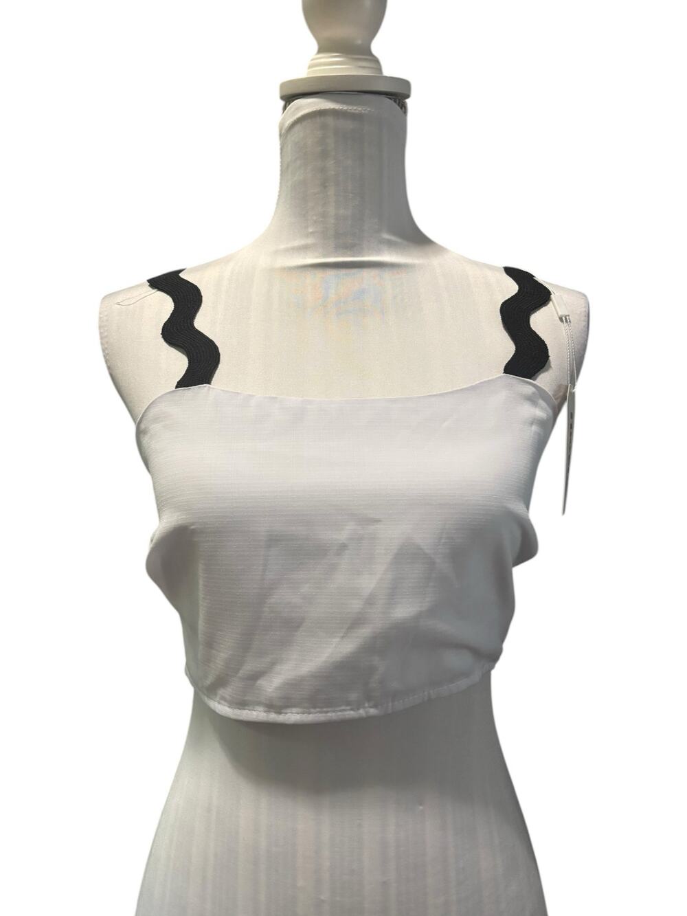 IDOPIP White Crop Top Black Straps Size L NWT